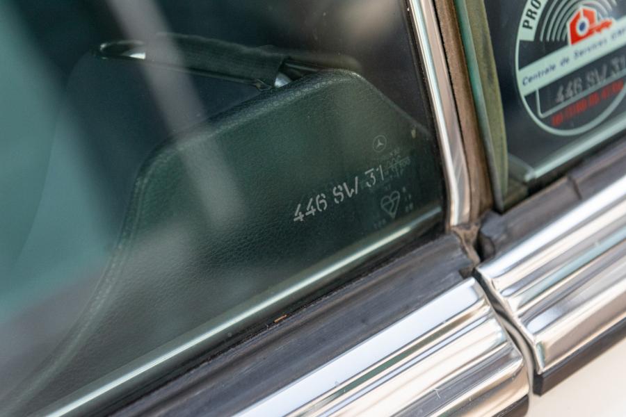 Детали экстерьера Mercedes-Benz 280 CE (C123) 1978 года  (EU) (фото 46 из 133)